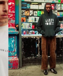 2AM（ツーエイエム）の「ARNOLD PARK STUDIOS / APS WIRELESS LOGO HOODIE（パーカー）」