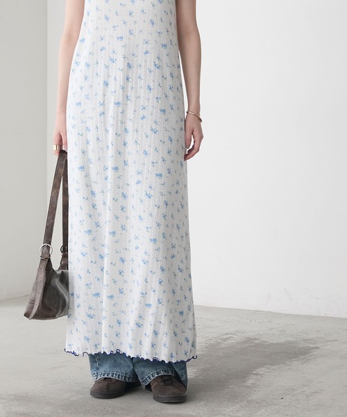 forksy.(フォルクシー)の「【forksy.】【サイズ展開あり】カップ付き 裾メロー&スリット キャミワンピ(ワンピース・レディース・オフホワイト/グレイッシュベージュ・L/M)」の11枚目の写真