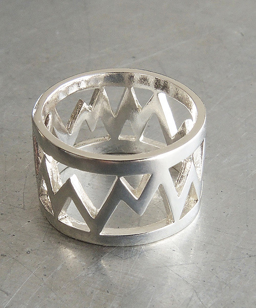 SCALA(スカラ)の「【SCALA/スカラ】WAVE FORMリング/made in JAPAN(日本製)(リング・レディース・ゴールド/シルバー・5/9/7/13/11)」の2枚目の写真