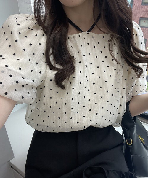 continuer de NICE CLAUP(コンティニューデナイスクラップ)の「【_chipi2xセレクト】3wayバルーン袖ブラウス(シャツ/ブラウス・レディース・アイボリー/ブラック・FREE)」の11枚目の写真