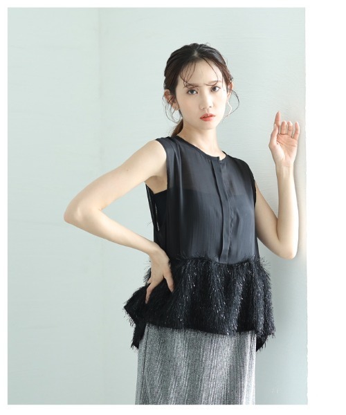 Sawa a la mode(サワアラモード)の「異素材シャギーノースリーブシアーブラウス(シャツ/ブラウス・レディース・ブラック/ホワイト/モカ・FREE)」の9枚目の写真