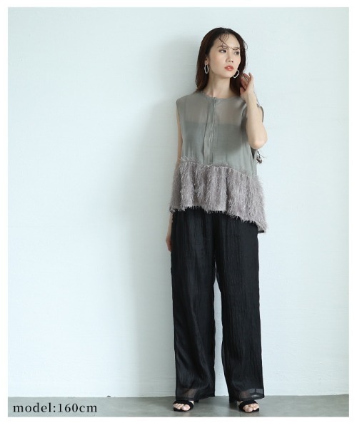 Sawa a la mode(サワアラモード)の「異素材シャギーノースリーブシアーブラウス(シャツ/ブラウス・レディース・ブラック/ホワイト/モカ・FREE)」の11枚目の写真