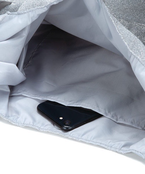 Wpc.（ダブリュピーシー）の「ONDOO byWpc. シャーリングドロストトートバッグ（トートバッグ・レディース・ブラウン/ブラック/グレー/シルバー・FREE）」の5枚目の写真