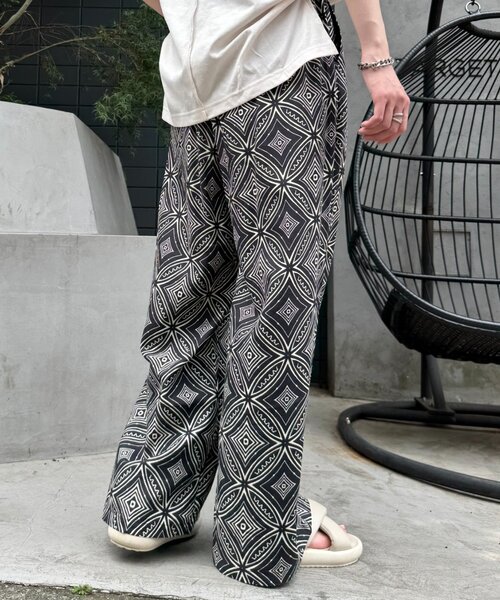 CIAOPANIC TYPY(チャオパニックティピー)の「■バティック柄イージーパンツ(その他パンツ・レディース・ネイビー/レッド/ブラック・MEDIUM/SMALL)」の8枚目の写真