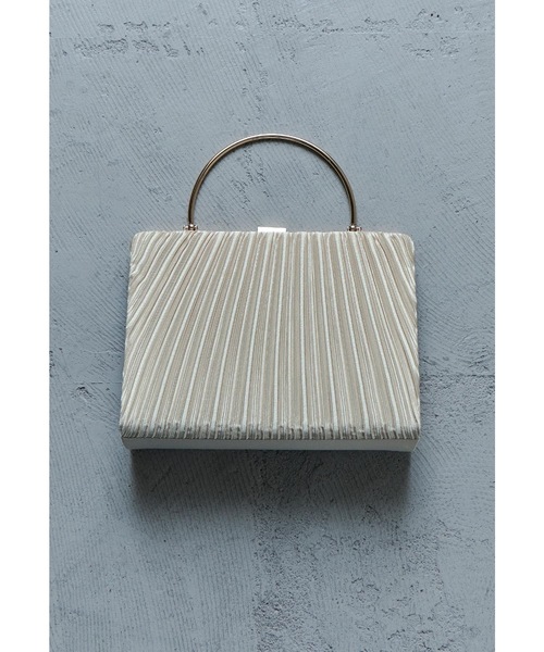 niana（ニアナ）の「サテンプリーツハンドバッグ パーティーバッグ 2way ショルダー 結婚式 二次会 成人式 同窓会 お呼ばれ フォーマル オケージョン（ハンドバッグ・レディース・ベージュ/シルバー/ブラック・FREE）」の17枚目の写真