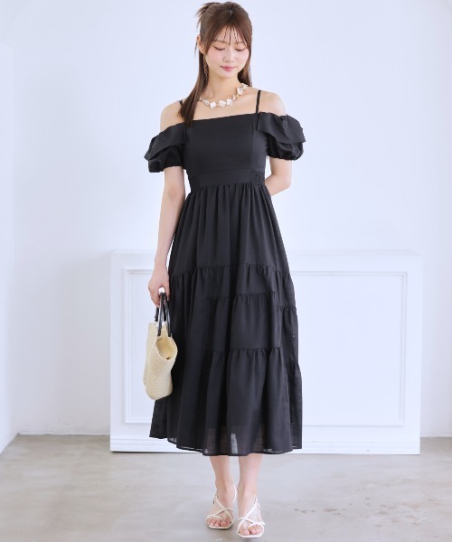 AND COUTURE(アンドクチュール)の「バックレースアップオフショルティアードワンピース(ワンピース・レディース・オフホワイト/オレンジ/ブルー/ブラック・FREE)」の10枚目の写真
