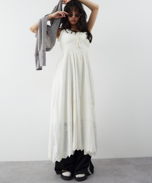 HANNE（アン）の「エンブロイダリーコットンキャミワンピース（ワンピース・レディース・ホワイト/ベージュ・FREE）」の2枚目の写真