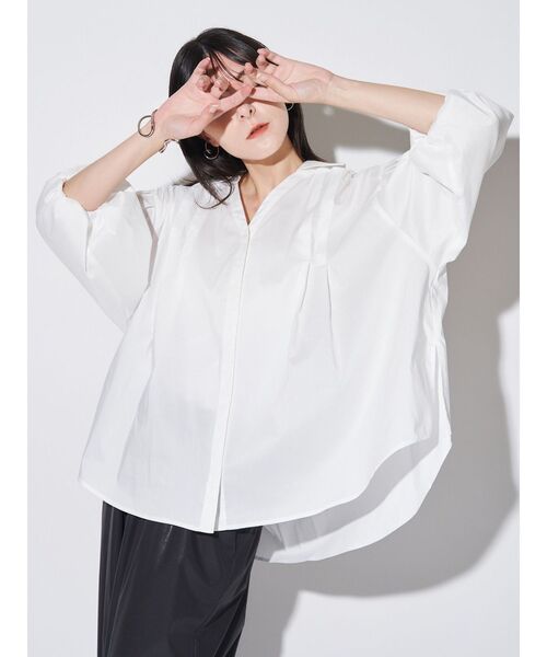 ELENDEEK（エレンディーク）の「スキッパーボリュームスリーブブラウス（シャツ/ブラウス・レディース・ブラック/オフホワイト/ダークオレンジ・FREE）」の11枚目の写真