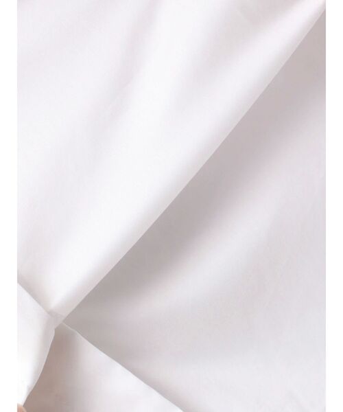 ELENDEEK（エレンディーク）の「スキッパーボリュームスリーブブラウス（シャツ/ブラウス・レディース・ブラック/オフホワイト/ダークオレンジ・FREE）」の4枚目の写真