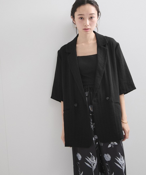 le cercle ADAM ET ROPE'(ルセルクルアダムエロペ)の「麻調ダブル半袖ジャケット(テーラードジャケット・レディース・ブラック/キナリ/ライトグレー・FREE)」の1枚目の写真