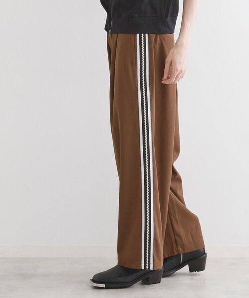 tk.TAKEO KIKUCHI（ティーケータケオキクチ）の「ラインスラックス（その他パンツ・メンズ・オフホワイト/ダークブラウン・02/03）」の2枚目の写真