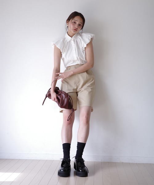 EIMY ISTOIRE(エイミーイストワール)の「ソフトギャザードローストリングバッグ(ショルダーバッグ・レディース・ベージュ/ブラウン/ブラック・F)」の5枚目の写真