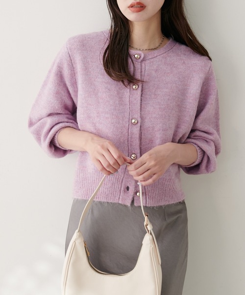 natural couture（ナチュラルクチュール）の「【ZOZO限定】ころりん釦クルーネックカーデ（カーディガン/ボレロ・レディース・ボルドー/ピンク/ネイビー/モカ/ブラック/サックスブルー/グレー/オフホワイト・FREE）」の7枚目の写真