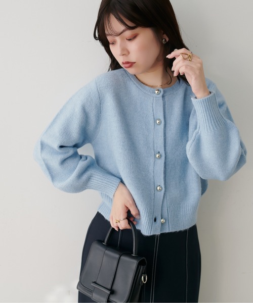 natural couture（ナチュラルクチュール）の「【ZOZO限定】ころりん釦クルーネックカーデ（カーディガン/ボレロ・レディース・ボルドー/ピンク/ネイビー/モカ/ブラック/サックスブルー/グレー/オフホワイト・FREE）」の20枚目の写真