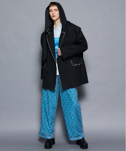 MAISON SPECIAL(メゾンスペシャル)の「2way Hooded Scarf Cut Off Jacket/2WAYフードスカーフカットオフジャケット【MAISON SPECIAL/メゾンスペシャル】(テーラードジャケット・レディース・グレー/ブラウン・FREE)」の18枚目の写真