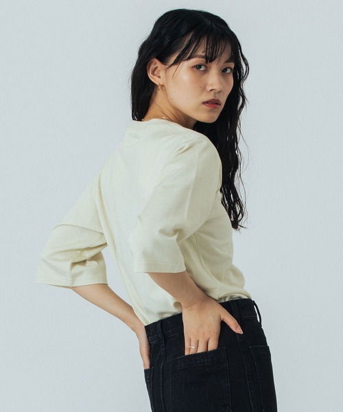 ROSE BUD(ローズバッド)の「(CREOLME)EMBROIDERY H/S TEE(Tシャツ/カットソー・レディース・ネイビー/オフホワイト・ONE SIZE)」の5枚目の写真