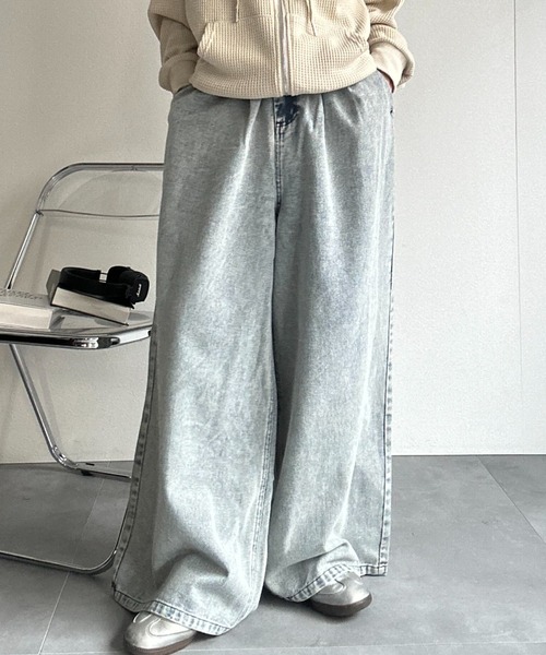 CREARE -LINO-（クレアーレリノ）の「タックワイドデニムパンツ（デニムパンツ・メンズ・ブルー系その他/ブラック系その他2/ブルー系その他2/ブラック系その他・S/M/L）」の4枚目の写真