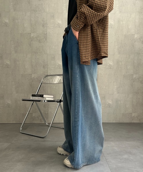 CREARE -LINO-（クレアーレリノ）の「タックワイドデニムパンツ（デニムパンツ・メンズ・ブルー系その他/ブラック系その他2/ブルー系その他2/ブラック系その他・S/M/L）」の16枚目の写真