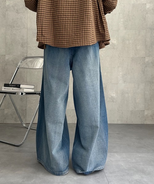 CREARE -LINO-（クレアーレリノ）の「タックワイドデニムパンツ（デニムパンツ・メンズ・ブルー系その他/ブラック系その他2/ブルー系その他2/ブラック系その他・S/M/L）」の18枚目の写真