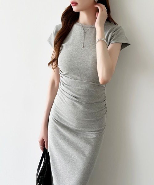 COCOMOMO（ココモモ）の「【美シルエット】 ウエストギャザーTシャツワンピース 半袖 ロング ワンピース くびれワンピース タイトワンピース ウエストギャザー ストレッチ Tシャツワンピース 半袖ワンピース 夏ワンピース 春服 夏服（ワンピース・レディース・ブラウン/グレー/ブラック/カーキ/ライトグレー/ライトブラウン・M/L）」の12枚目の写真