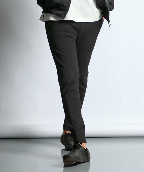 The DUFFER of ST.GEORGE（ザダファーオブセントジョージ）の「【WEB限定アイテム】SETUP WAIST LINE RIB SLIM PANTS：セットアップ ウエストラインリブ スリムパンツ（スウェットパンツ・メンズ・チャコールグレー/ブラック・X-LARGE/LARGE/MEDIUM/SMALL）」の2枚目の写真