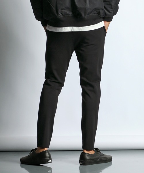The DUFFER of ST.GEORGE（ザダファーオブセントジョージ）の「【WEB限定アイテム】SETUP WAIST LINE RIB SLIM PANTS：セットアップ ウエストラインリブ スリムパンツ（スウェットパンツ・メンズ・チャコールグレー/ブラック・X-LARGE/LARGE/MEDIUM/SMALL）」の5枚目の写真