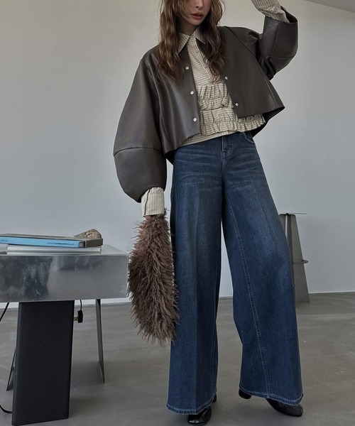WILLFULLY(ウィルフリー)の「volume 2way sleeve synthetic leather short JK(ノーカラージャケット・レディース・ブラウン系その他/ブラック・FREE)」の17枚目の写真