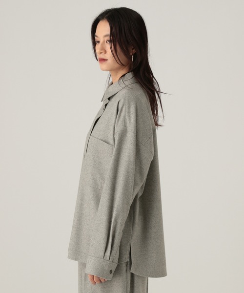 Elura（エルーラ）の「ウールライクシャツ/596040（シャツ/ブラウス・レディース・ライトグレー/ネイビー/オフホワイト・FREE）」の20枚目の写真