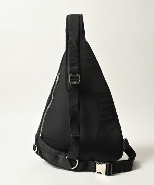 ADAM PATEK(アダムパテック)の「【Km】【it】【ADAMPATEK】nylon sling bag(ボディバッグ/ウエストポーチ・メンズ・ブラック/グレー・FREE)」の12枚目の写真