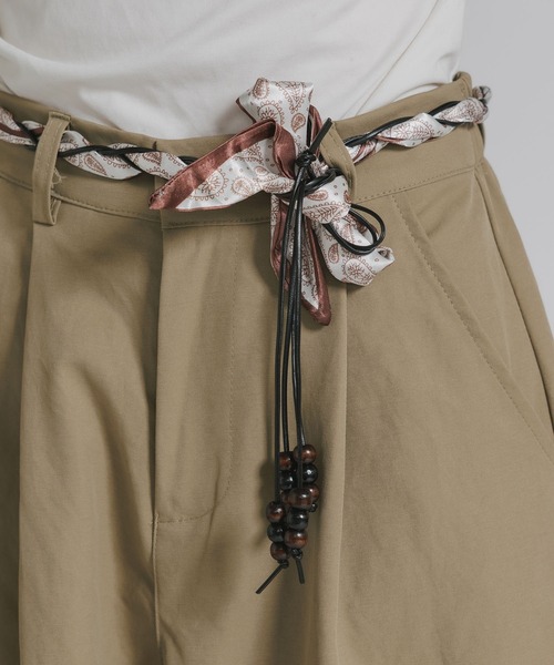 AO2（アオズ）の「ベルト付きバレルレッグパンツ（スラックス・レディース・ネイビー/ベージュ/ホワイト/ブラック・FREE）」の10枚目の写真