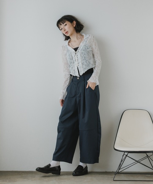 AO2（アオズ）の「ベルト付きバレルレッグパンツ（スラックス・レディース・ネイビー/ベージュ/ホワイト/ブラック・FREE）」の14枚目の写真