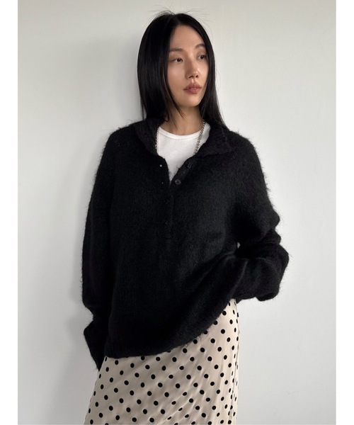 Didot.showroom（ディドット ショールーム）の「ヘアリーオープンカラーニット（ニット/セーター・レディース・ブラック/アイボリー/チャコール・FREE）」の3枚目の写真