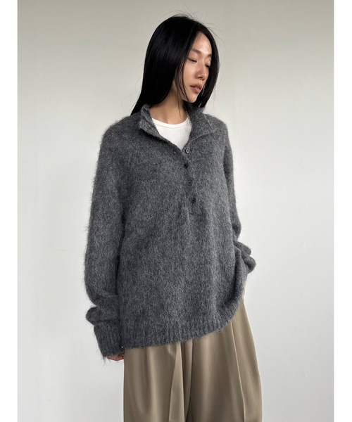 Didot.showroom（ディドット ショールーム）の「ヘアリーオープンカラーニット（ニット/セーター・レディース・ブラック/アイボリー/チャコール・FREE）」の20枚目の写真