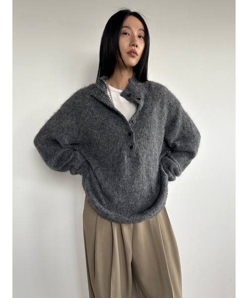 Didot.showroom（ディドット ショールーム）の「ヘアリーオープンカラーニット（ニット/セーター・レディース・ブラック/アイボリー/チャコール・FREE）」の13枚目の写真