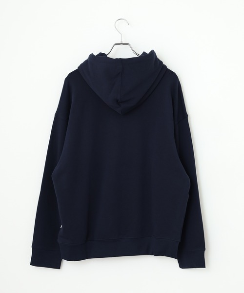 GUESS JEANS（ゲスジーンズ）の「GUESS JEANS GJ HOOD OS 3D EMBRO SCRIPT LOGO SWEAT ゲス プルオーバースウェットフーディ（パーカー・メンズ・ネイビー/アイボリー・L/S/M）」の13枚目の写真