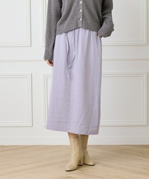 細タイベルト付きAラインスカート
