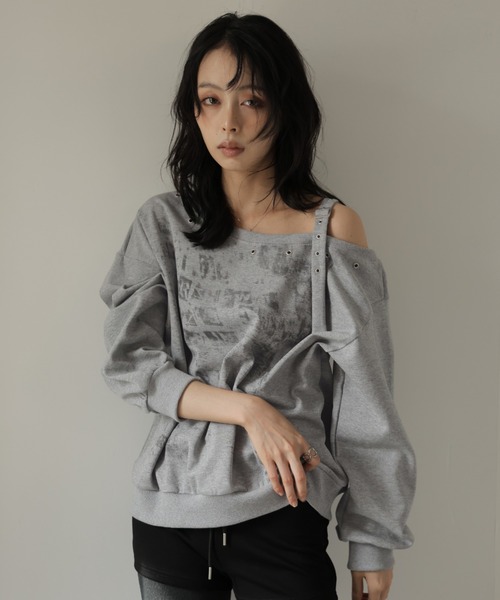 Ulysses(ユリシス)の「ロゴプリントワンショルダースウェット(スウェット・レディース・グレー/ダークグレー・F)」の6枚目の写真