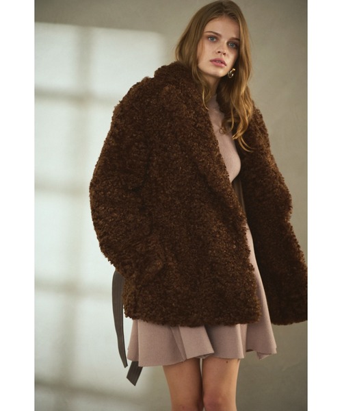 Estella.K(エステラケー)の「Gilda Belted Shearing Coat モンゴリアンエコファーコート(その他アウター・レディース・ベージュ/ブラウン・FREE)」の22枚目の写真