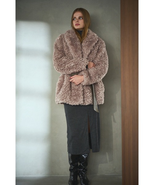 Estella.K(エステラケー)の「Gilda Belted Shearing Coat モンゴリアンエコファーコート(その他アウター・レディース・ベージュ/ブラウン・FREE)」の8枚目の写真