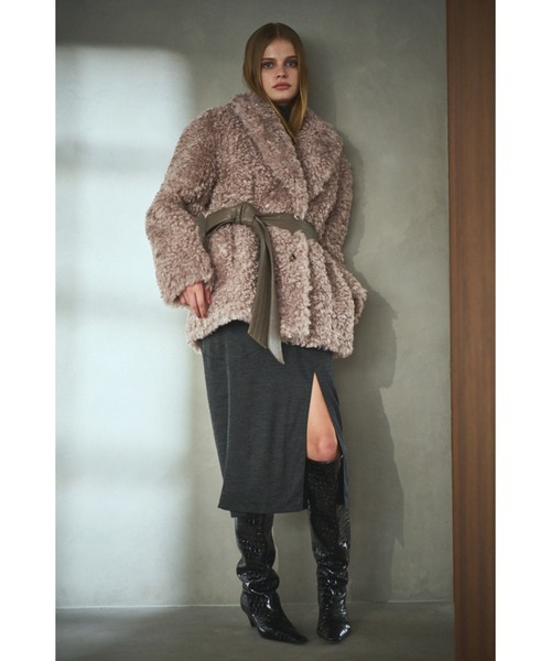 Estella.K(エステラケー)の「Gilda Belted Shearing Coat モンゴリアンエコファーコート(その他アウター・レディース・ベージュ/ブラウン・FREE)」の5枚目の写真