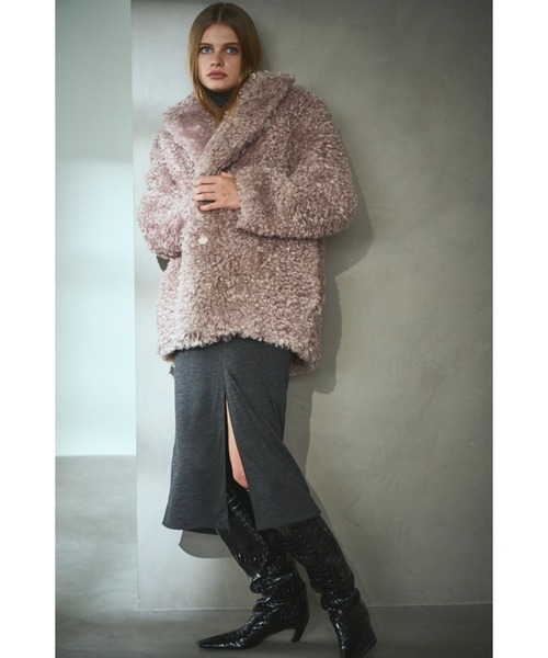 Estella.K(エステラケー)の「Gilda Belted Shearing Coat モンゴリアンエコファーコート(その他アウター・レディース・ベージュ/ブラウン・FREE)」の4枚目の写真