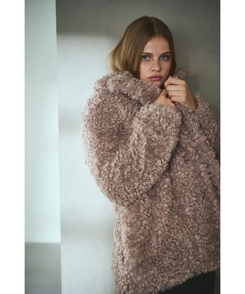 Estella.K(エステラケー)の「Gilda Belted Shearing Coat モンゴリアンエコファーコート(その他アウター・レディース・ベージュ/ブラウン・FREE)」の15枚目の写真