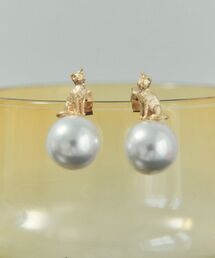 パールキャットピアス