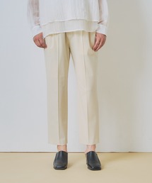 WHYTO.（ホワイト）の「「WHYTO. / ホワイト」センタープレストラウザー（その他パンツ）」