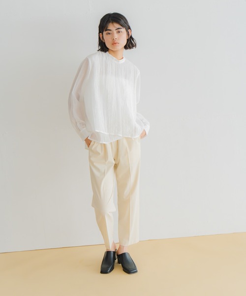 WHYTO.(ホワイト)の「「WHYTO. / ホワイト」センタープレストラウザー(その他パンツ・レディース・チャコールグレー/ライトベージュ/ブラック・40/38/36)」の13枚目の写真