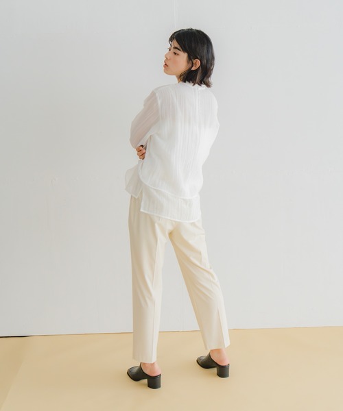 WHYTO.(ホワイト)の「「WHYTO. / ホワイト」センタープレストラウザー(その他パンツ・レディース・チャコールグレー/ライトベージュ/ブラック・40/38/36)」の16枚目の写真