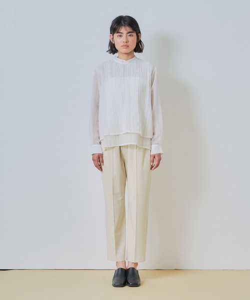 WHYTO.(ホワイト)の「「WHYTO. / ホワイト」センタープレストラウザー(その他パンツ・レディース・チャコールグレー/ライトベージュ/ブラック・40/38/36)」の19枚目の写真