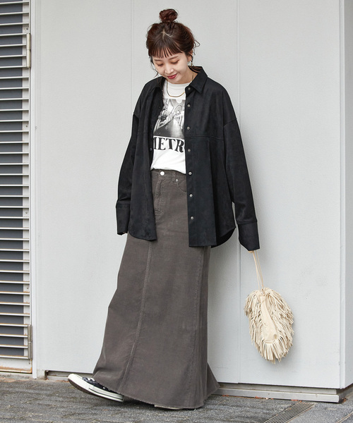 B.C STOCK（ベーセーストック）の「《追加》スウェードライクシャツ（シャツ/ブラウス・レディース・キャメル/ブラック・FREE）」の4枚目の写真