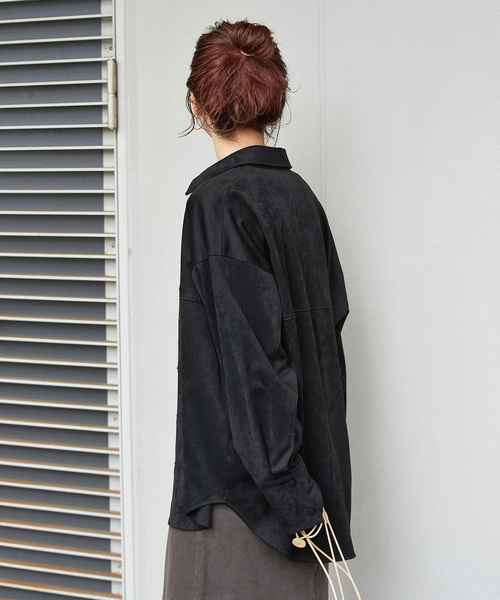 B.C STOCK（ベーセーストック）の「《追加》スウェードライクシャツ（シャツ/ブラウス・レディース・キャメル/ブラック・FREE）」の10枚目の写真