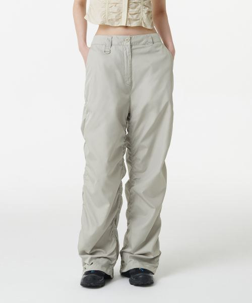 MUSINSA STANDARD WOMAN（ムシンサスタンダードウーマン）の「ウィメンズワイドシャーリングパンツ[ライトベージュ]（その他パンツ・レディース・その他・30/24/26/28）」の2枚目の写真